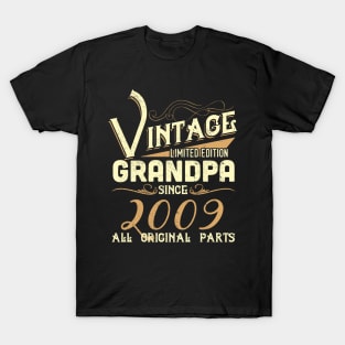 Vintage Grandpa Since 2009 Funny Man Myth Legend Daddy T-Shirt